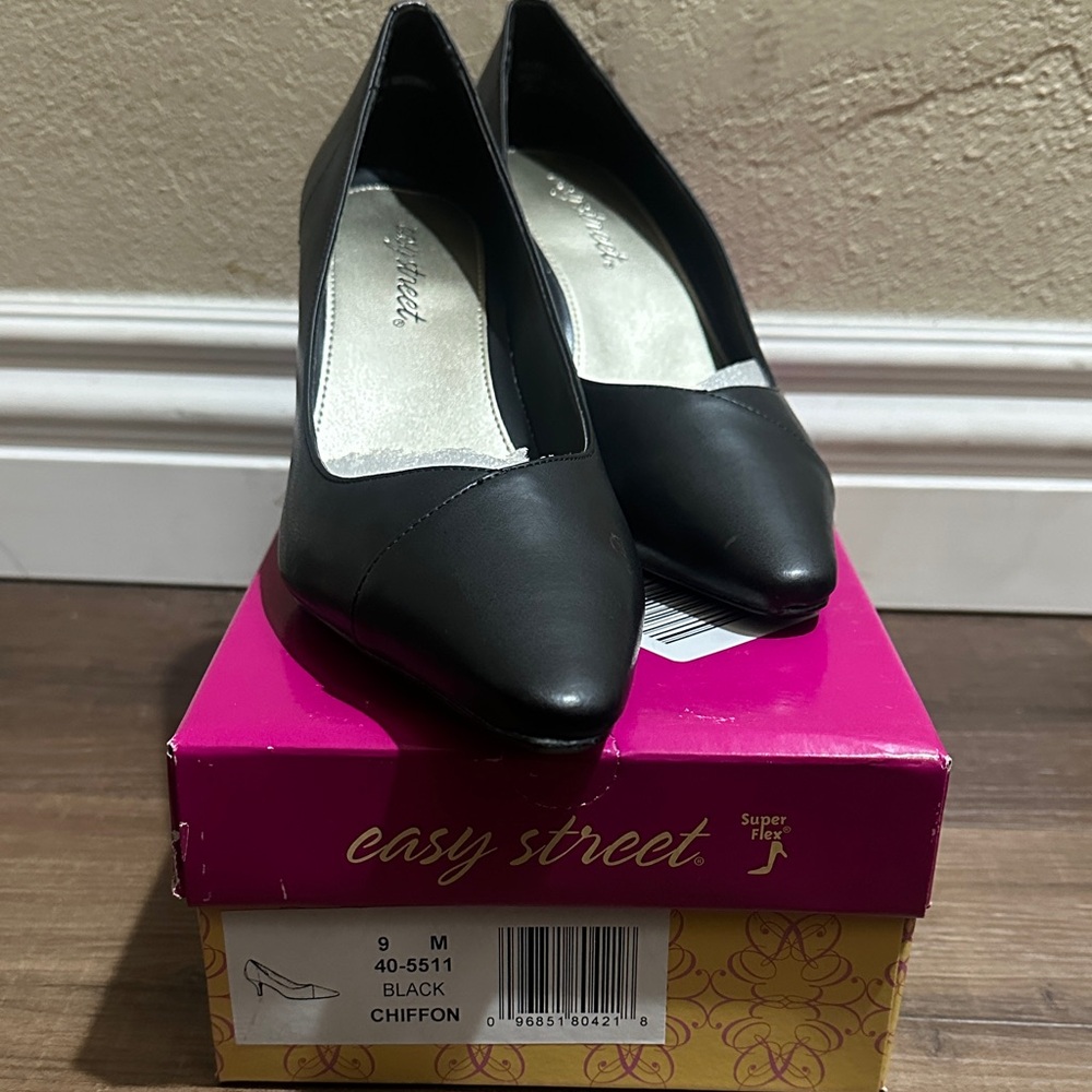 Easy Street Black Chiffon Heels